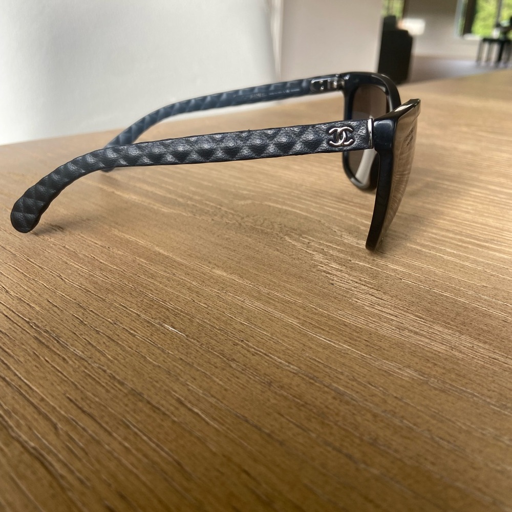 CHANEL Sunglasses